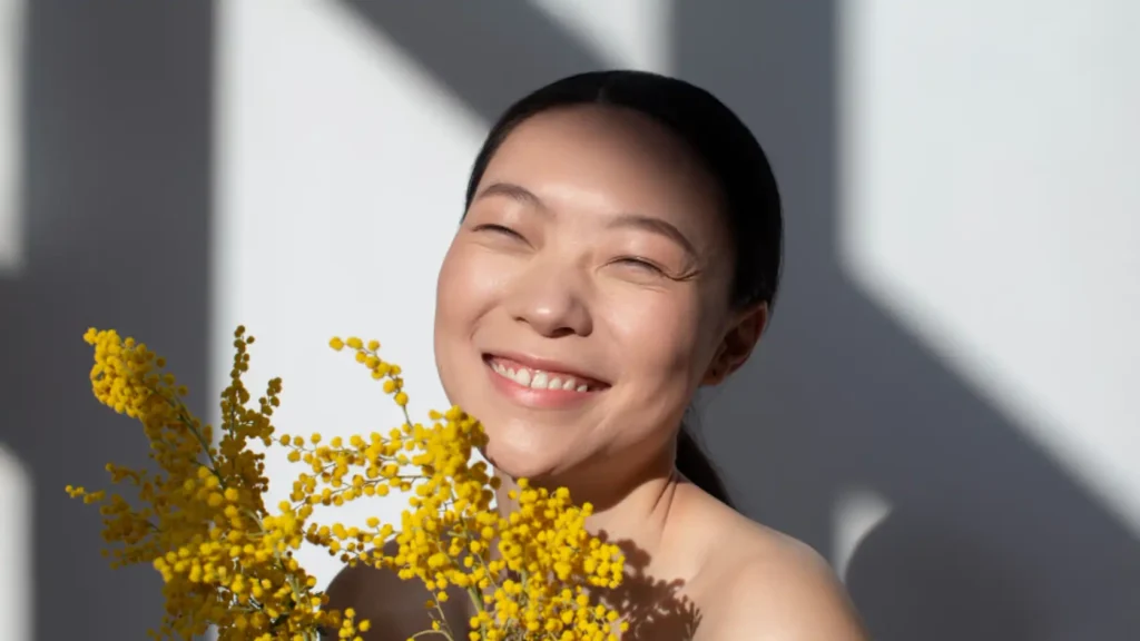 Kulit Sehat dan Cerah Tidak Cukup dari Skincare, Ini Nutrisi yang Perlu Didukung dari Dalam 1. kulit sehat dan cerah tidak cukup